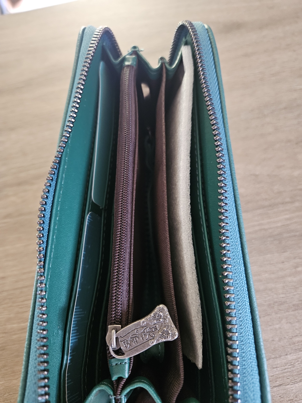 Western Trinity Ranch Cowhide Wallet with Teal Leather Trim And Keychain-NWOT - Picture 3 of 6